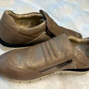 OTBT Chic Metallic Leather Double Zip NWOT